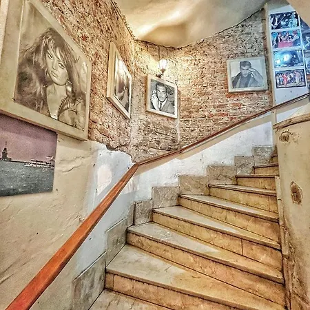 Apartment Lilav Taksim 2 *